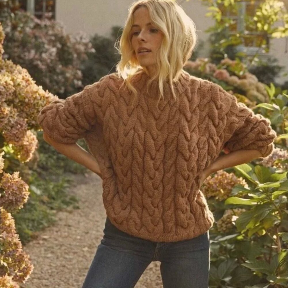 FLASH SALE!🎀DÔEN OLYMPUS🎀Sweater! VGUC! Size Medium!